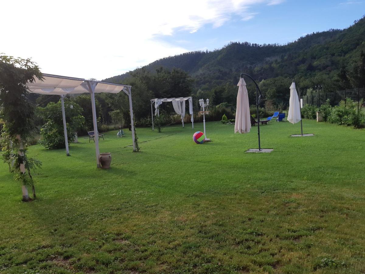 B&B Le Stanze Del Moro Pallare Buitenkant foto
