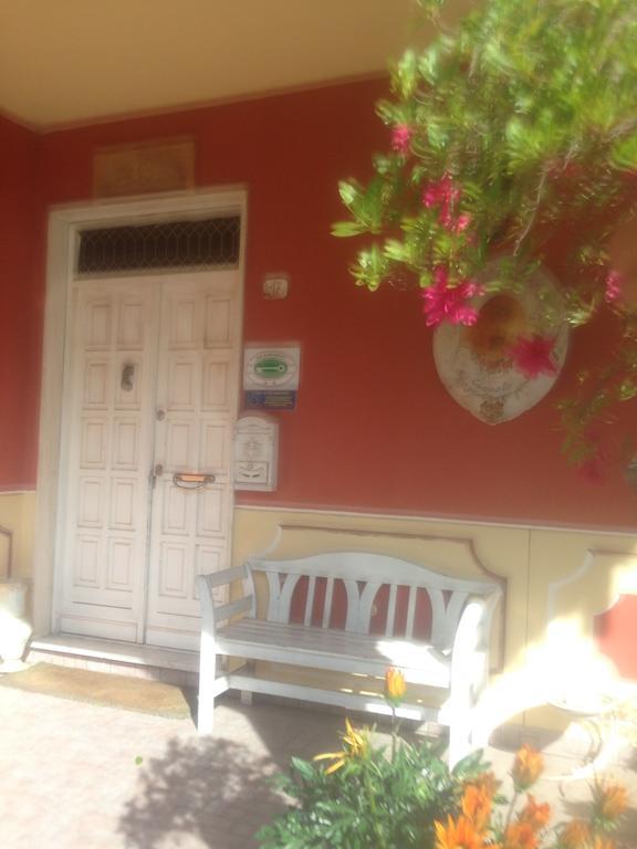 B&B Le Stanze Del Moro Pallare Buitenkant foto